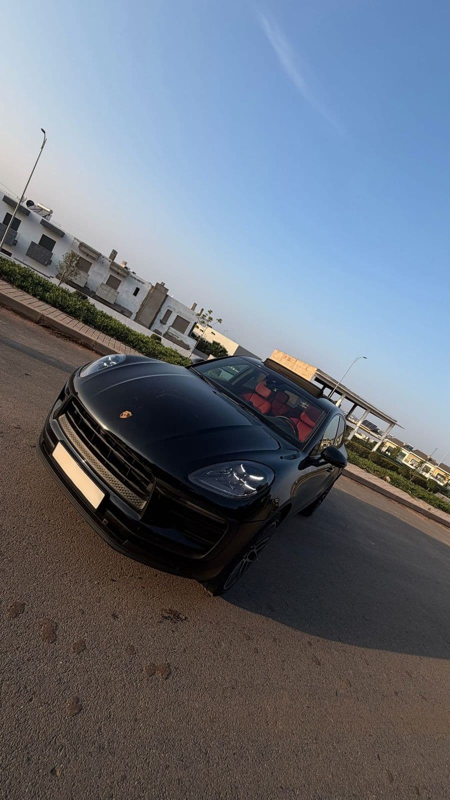 Porsche Macan T — photo 1